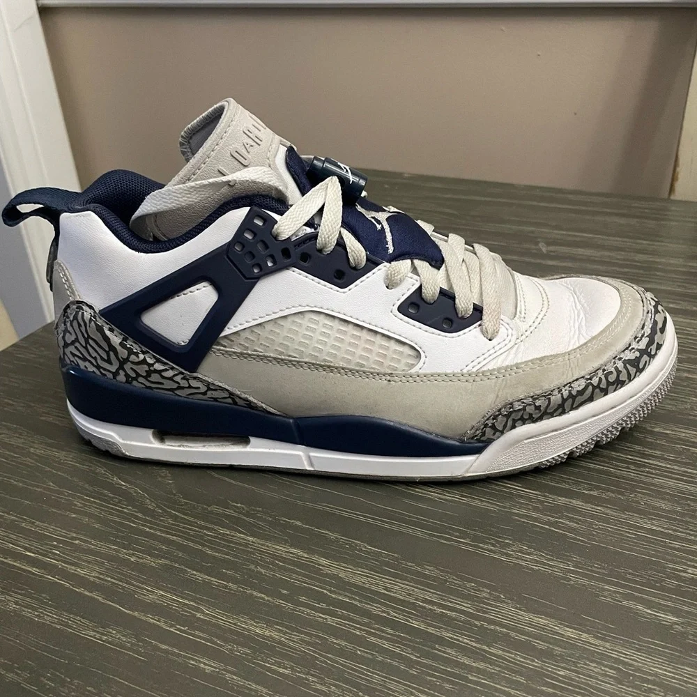 Air Jordan Spizike low White obsidian navy Blue Sneakers size 8 mens
